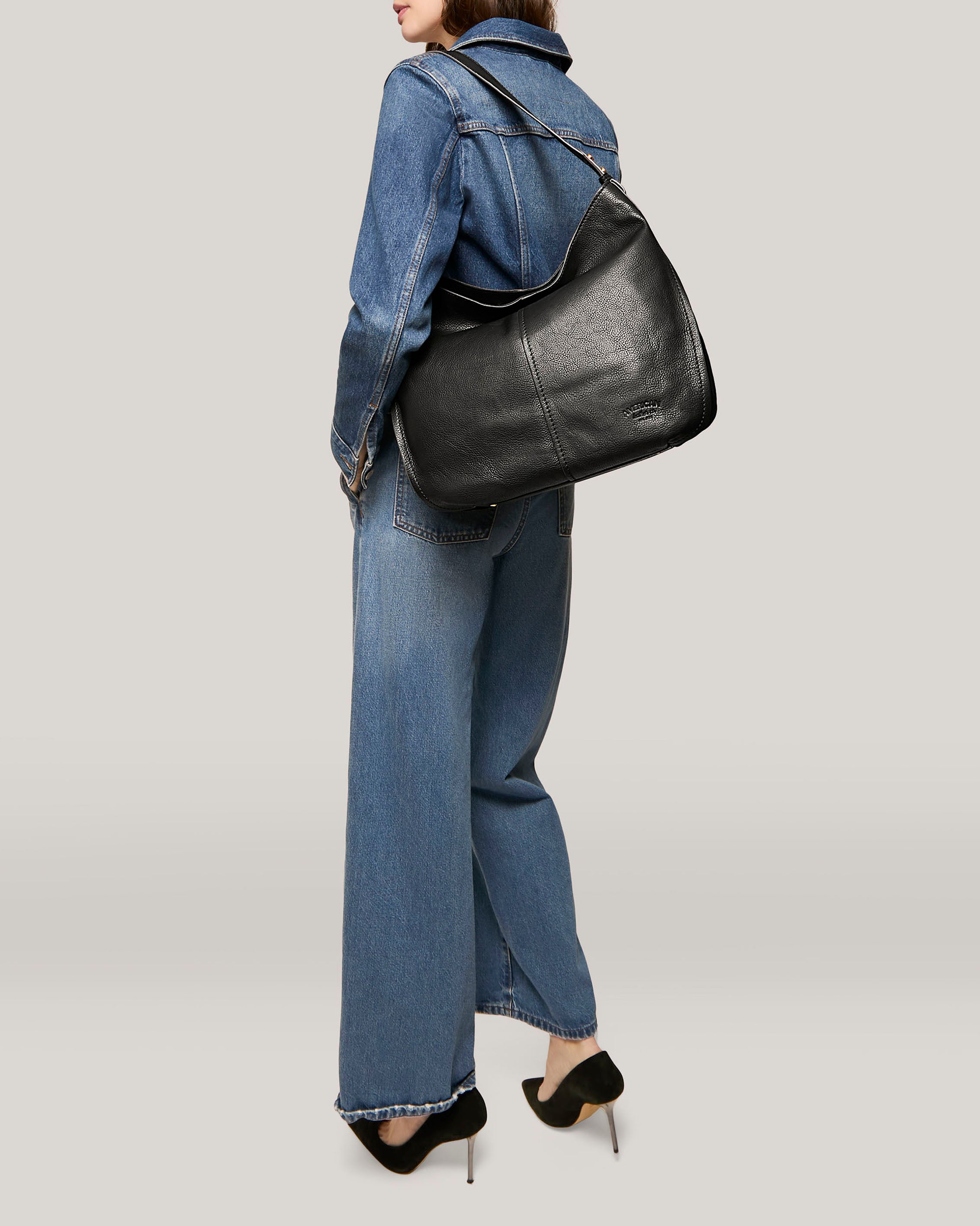 Summit Large Top Zip Hobo